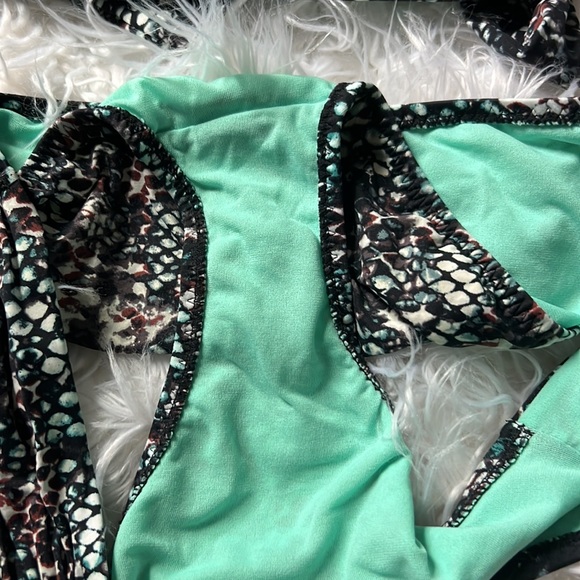 Athleta Swim Athleta Swim
Set Bikini Top And Bottom - Picture 5 of 12